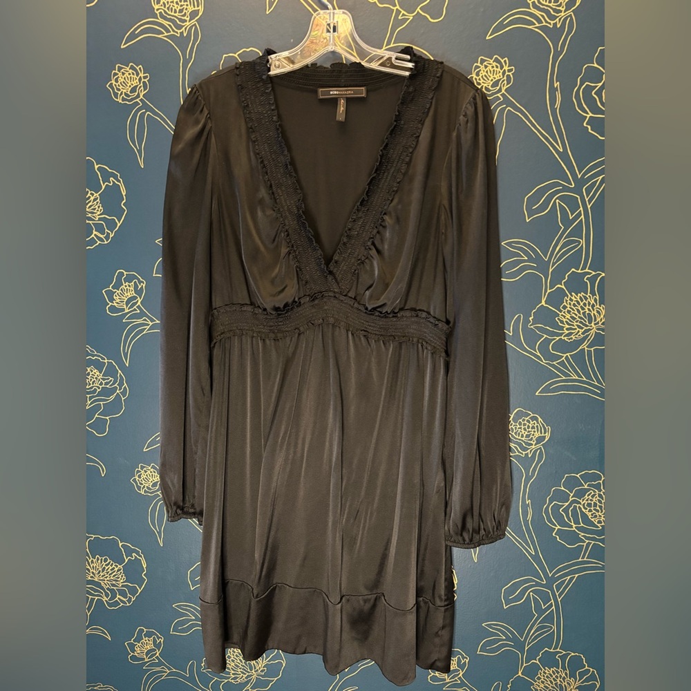 Silk BCBG MAX AZRIA deep v SILK smocked LONG SLEEVE mini BLACK large